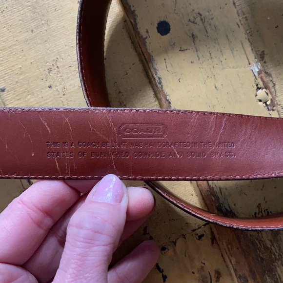 MENS VINTAGE COACH 100% LEATHER BELT BROWN VINTAGE GOLD HARDWARE MENS 38 WAIST - Picture 9 of 11